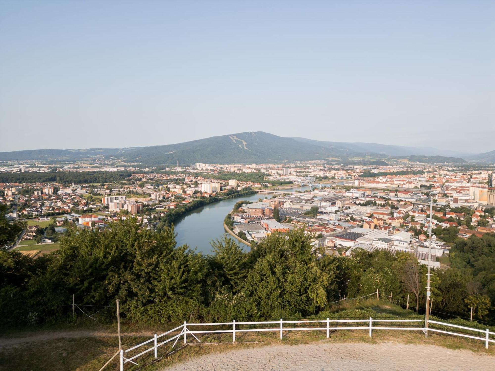 Hotel Frost Maribor Luaran gambar